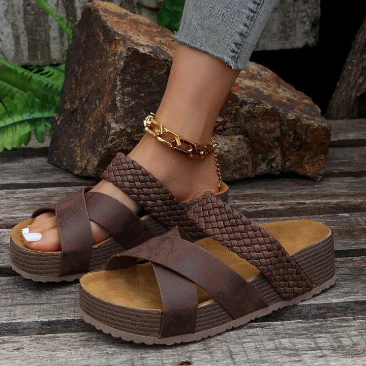 Averie™ - Crossover Platform Sandals