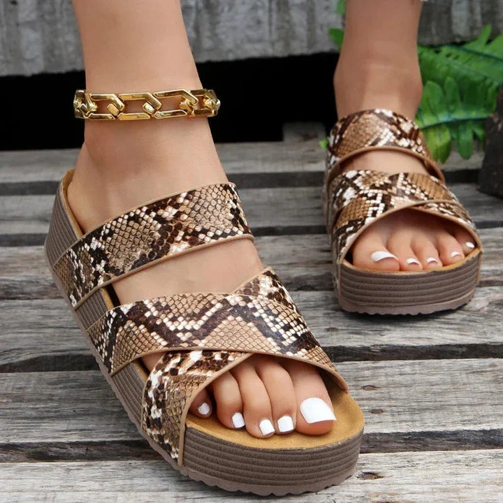 Averie™ - Crossover Platform Sandals